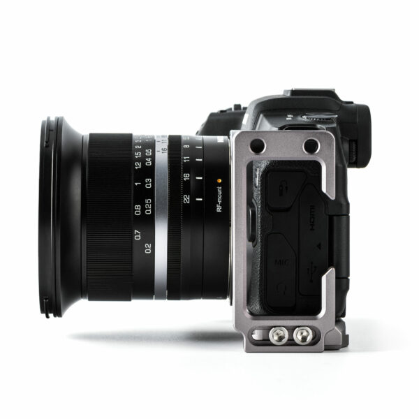 NiSi PRO NLP-CG Flip-Out Ekranlı Kameralar İçin Ayarlanabilir L Bracket  (Tripod bağlantı noktası kamera tabanının ortasında olan kameralar için)