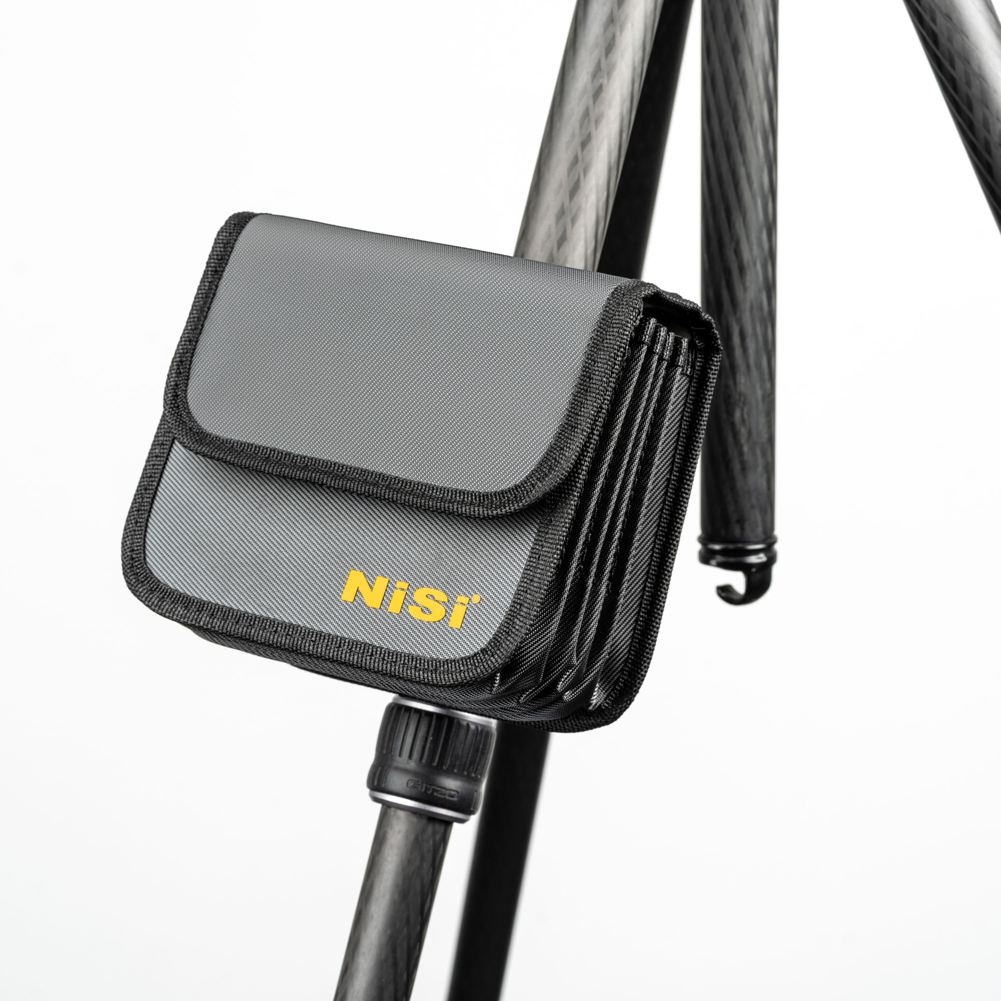 DSC09414-1.jpg NiSi JetMag Pro MAXMAG Filter Pouch