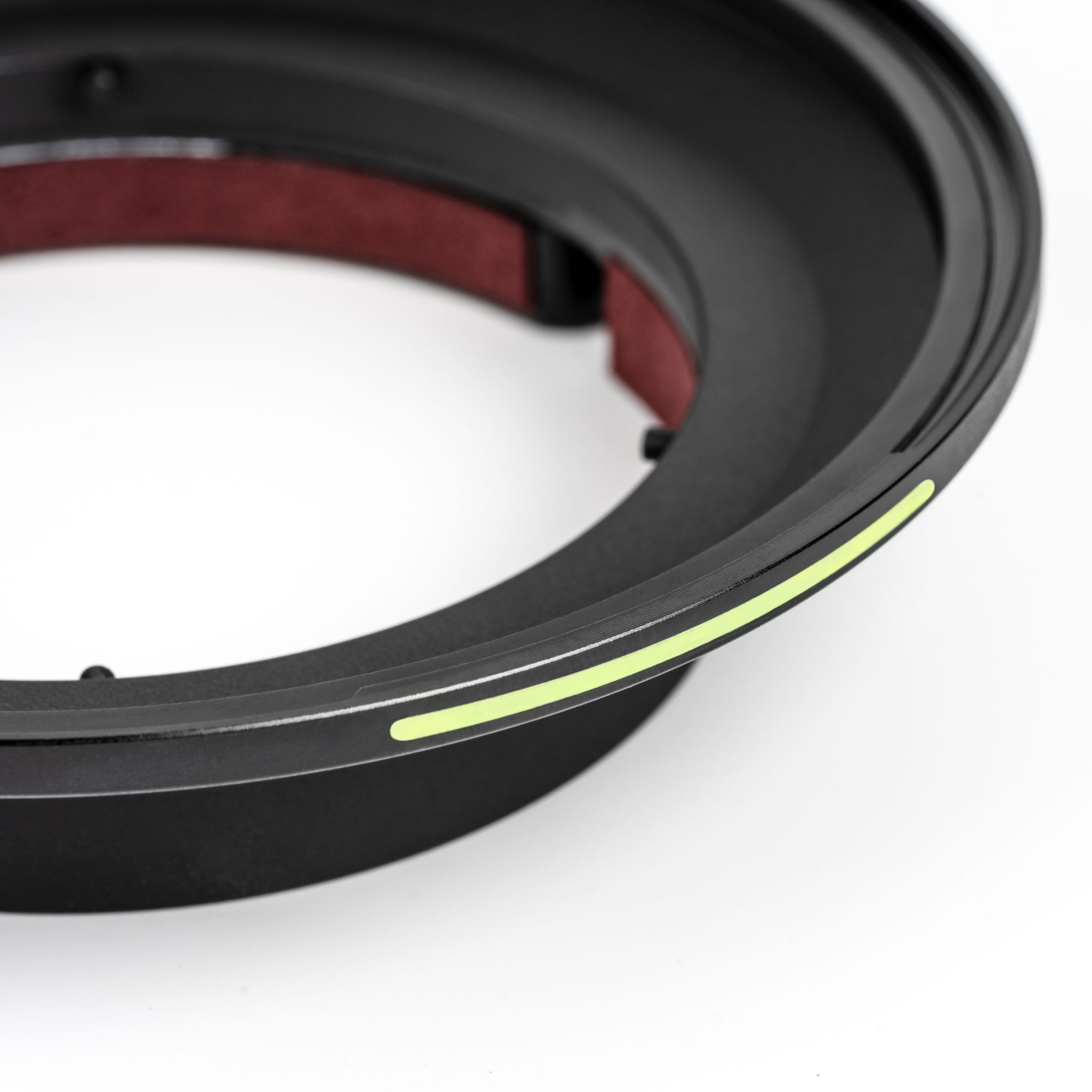JetMag-Pro-Adapter-For-Canon-14-f1.4-L-MAXMAG-White-28.jpg NiSi JetMag Pro MAXMAG Magnetic Filter Adaptor for Canon RF 14mm f/1.4 L